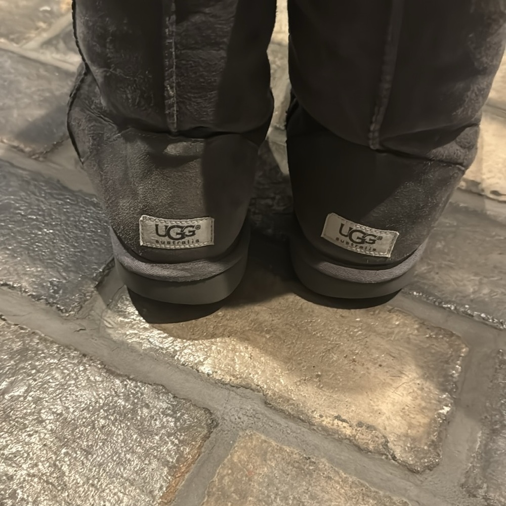 Ugg - Short - image 3